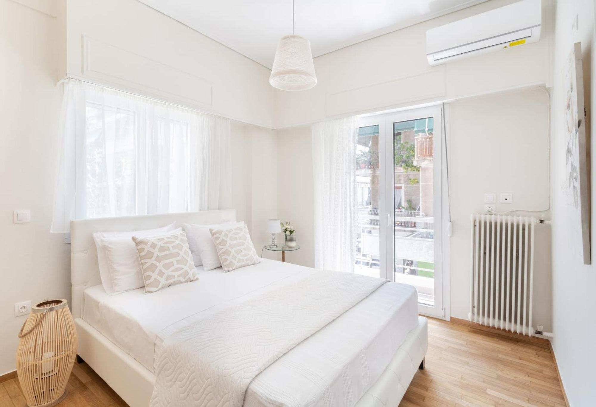 Explore History From A Chic Central Apartment Atenas Exterior foto
